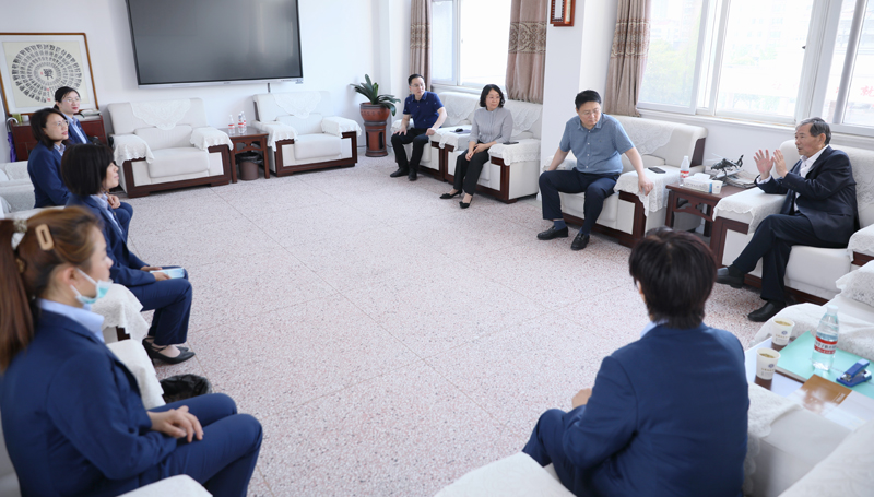 江昕科技受邀參加“江昕獎學金”